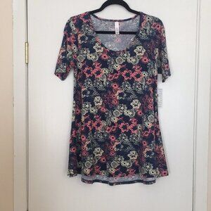 XS LuLaRoe Perfect T Shirt DD22 1485